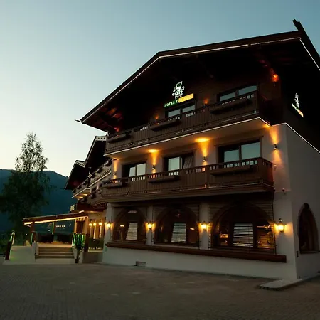 Zur Burg Hotel