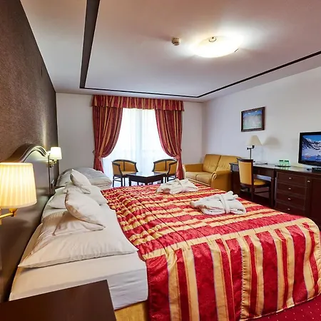 Zur Burg Hotell